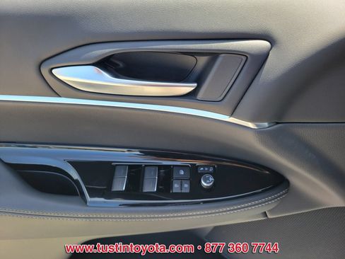Used 2024 Toyota Mirai w/ Advanced Technology Package RWD image 17