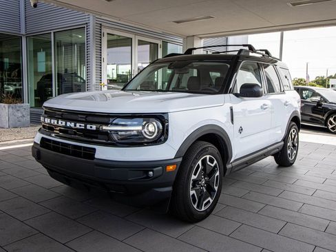 Used 2021 Ford Bronco Sport Outer Banks w/ Outer Banks Package (96D) AWD/4WD image 9