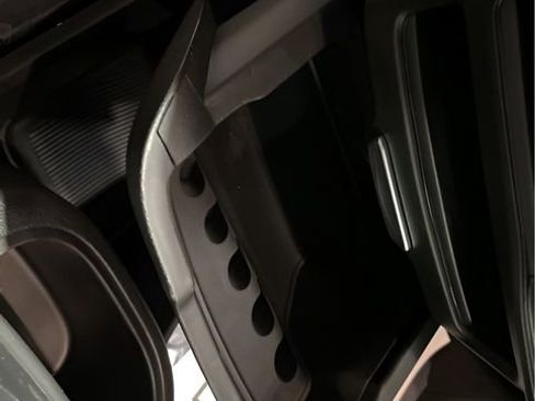 New 2026 Chrysler Pacifica Select image 31