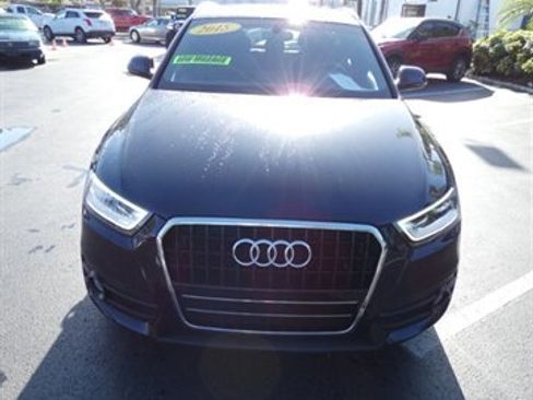 Used 2015 Audi Q3 2.0T Prestige w/ Prestige Package image 5