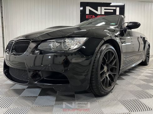 Used 2010 BMW M3 Convertible RWD image 22