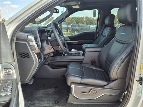 New 2026 Ford F450 Platinum image 21