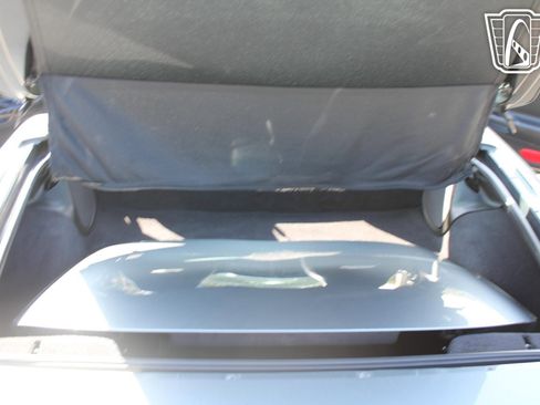 Used 2004 Chevrolet Corvette Coupe w/ Preferred Equipment Group RWD image 25