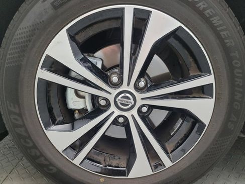 Used 2023 Nissan Sentra SV FWD image 31