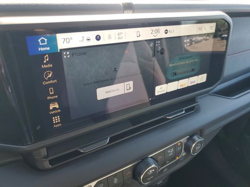 Used 2025 Jeep Wrangler Unlimited Rubicon w/ Convenience Group AWD/4WD image 18