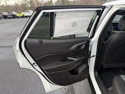 New 2026 Chevrolet Trax LT w/ Driver Confidence Package image 21