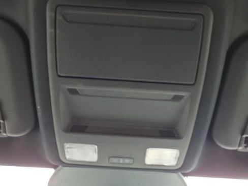 Used 2025 Ford Escape ST-Line FWD image 25