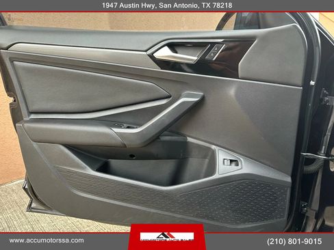 Used 2019 Volkswagen Jetta GLI image 18