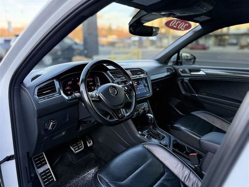 Used 2020 Volkswagen Tiguan SEL Premium R-Line AWD/4WD image 19