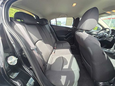 Used 2017 MAZDA MAZDA3 Sport FWD image 12