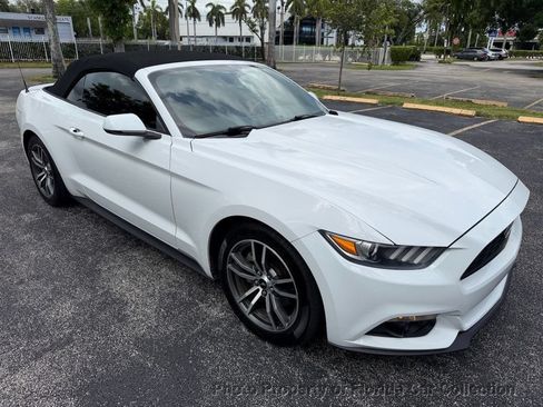 Used 2017 Ford Mustang Premium RWD image 28