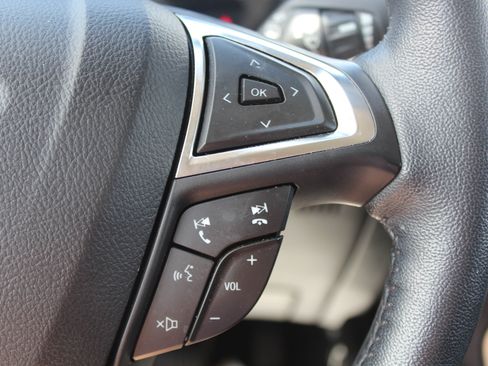 Used 2023 Ford Edge SEL w/ Convenience Package AWD/4WD image 11