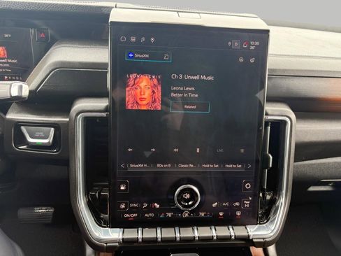 Certified 2025 GMC Yukon XL Denali image 18