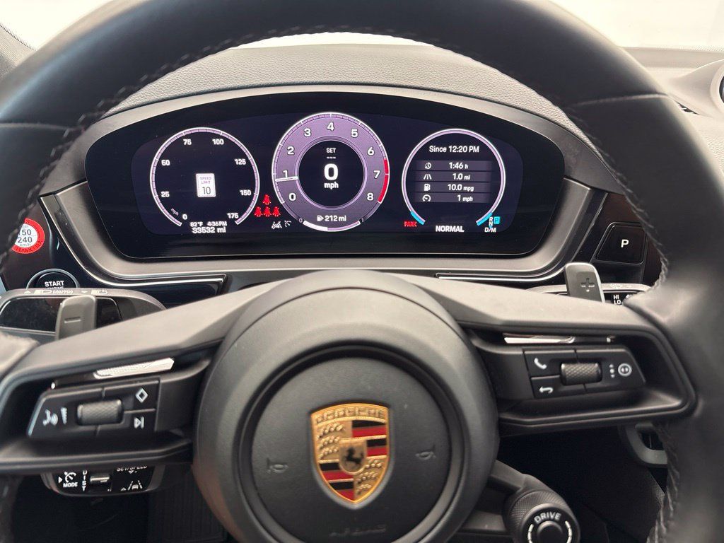 Certified 2024 Porsche Cayenne Coupe AWD/4WD image 31