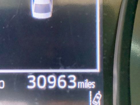 Used 2023 Toyota Camry SE image 19