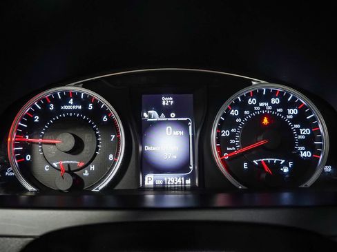 Used 2017 Toyota Camry SE FWD image 25