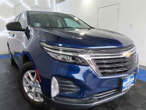 Used 2022 Chevrolet Equinox LT image 3