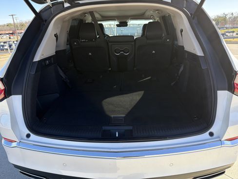 Certified 2025 Acura MDX SH-AWD w/ Technology Package image 33