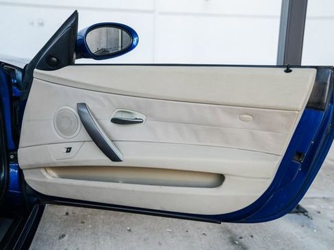 Used 2008 BMW Z4 3.0i image 66