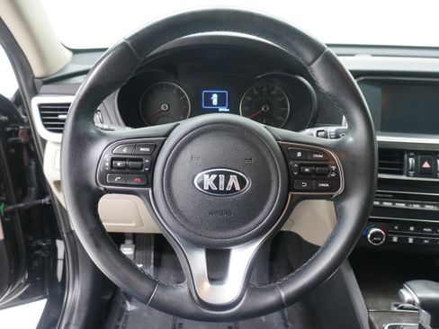 Used 2017 Kia Optima EX FWD image 17