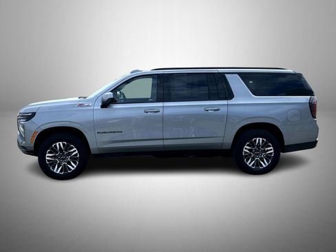 Certified 2025 Chevrolet Suburban Z71 image 8