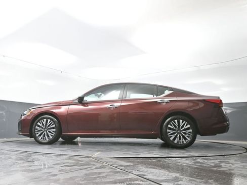 Used 2024 Nissan Altima 2.5 SV image 53