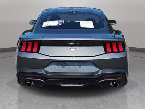 Used 2024 Ford Mustang Coupe RWD image 6