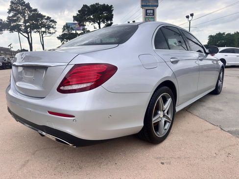 Used 2017 Mercedes-Benz E 300 image 11
