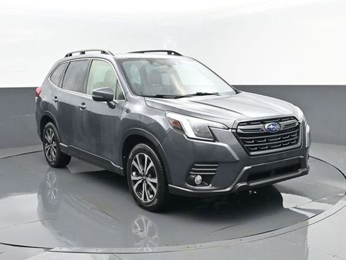 Used 2023 Subaru Forester Limited image 3