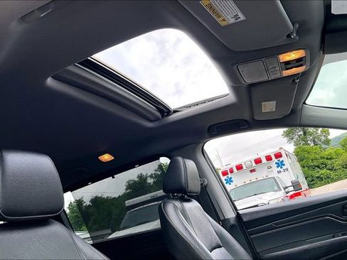Used 2022 Honda Odyssey EX-L image 17