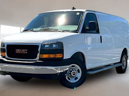 Used 2024 GMC Savana 2500 w/ Driver Convenience Package RWD image 3