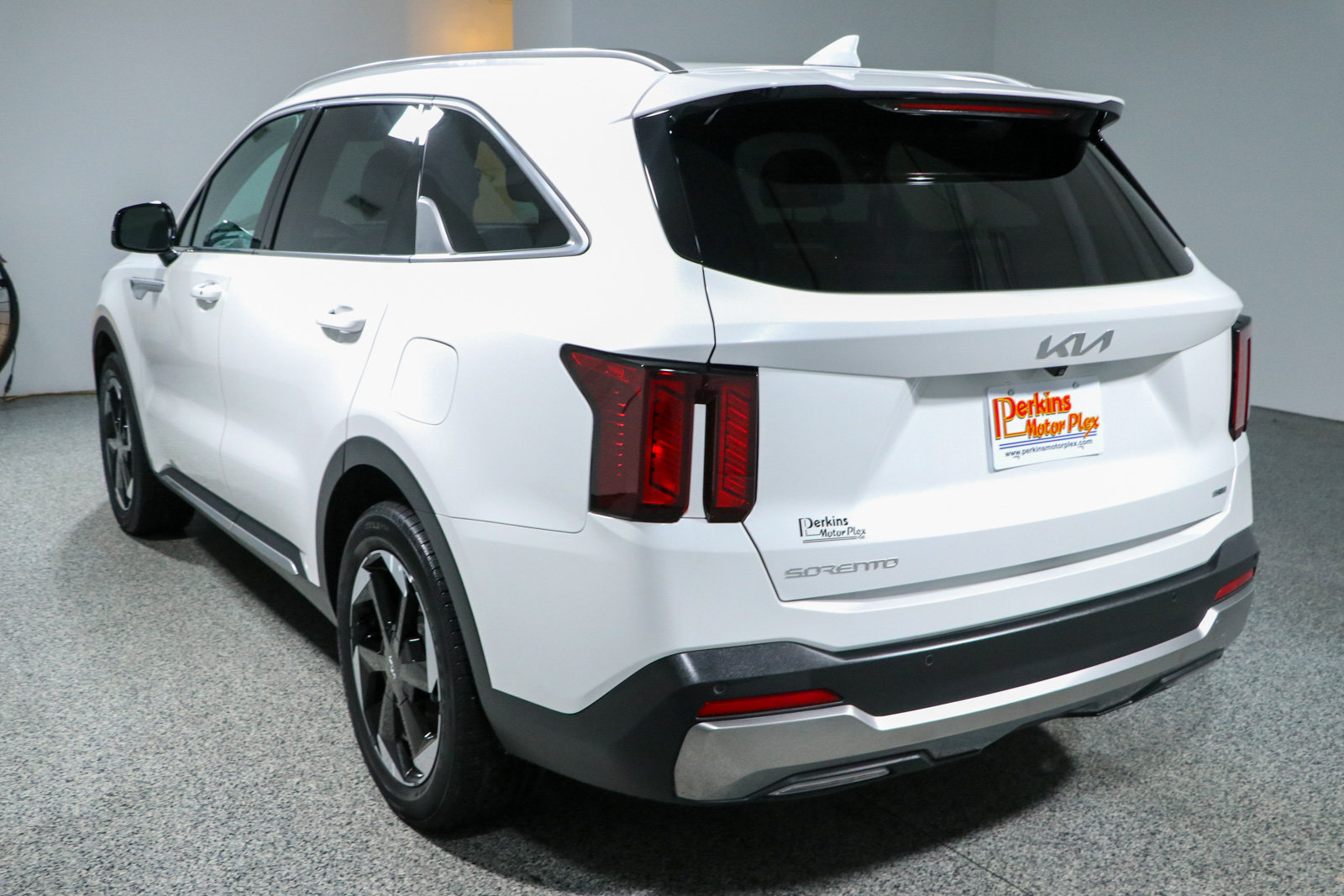 Used 2025 Kia Sorento EX w/ EX Panoramic Sunroof Package AWD/4WD image 9