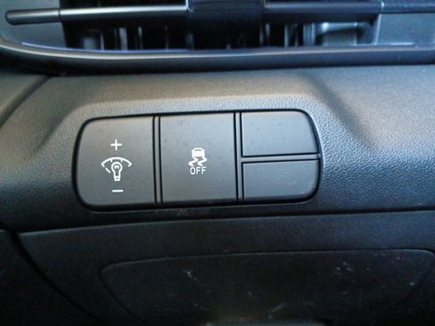 Certified 2025 Hyundai Elantra N image 22