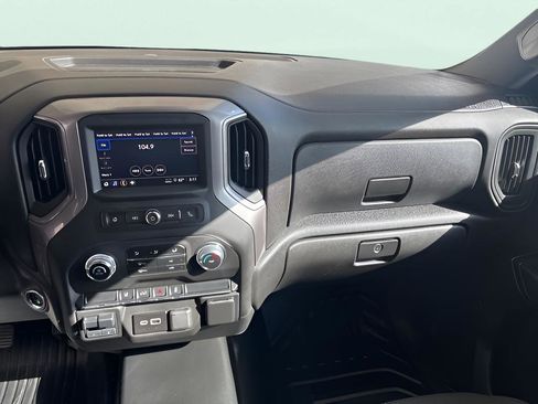 Used 2024 GMC Sierra 2500 Pro w/ Convenience Package image 10