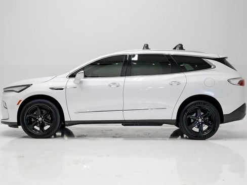 Used 2023 Buick Enclave Essence w/ Experience Buick Package FWD image 28