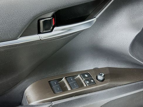 Used 2023 Toyota Camry SE image 15