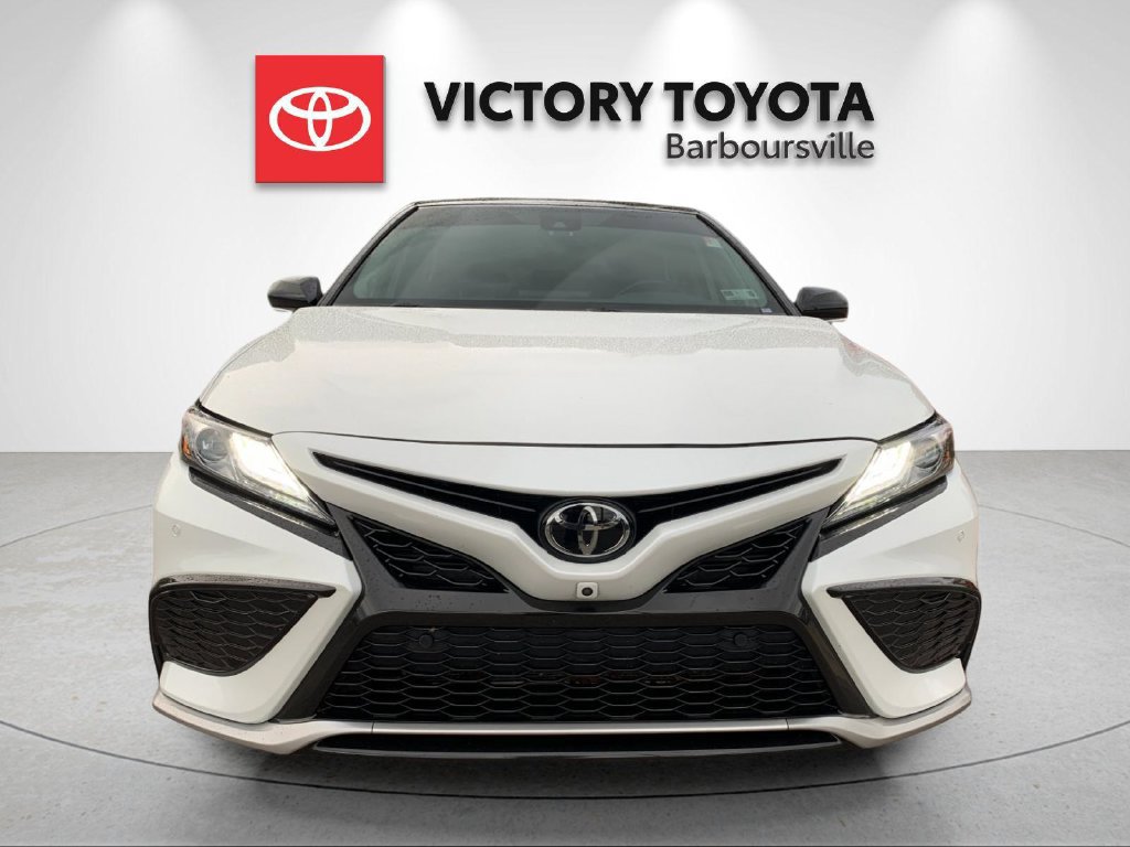 Used 2022 Toyota Camry XSE w/ Navigation Package FWD image 8