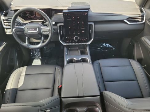 Used 2024 GMC Acadia Elevation w/ Luxury Package FWD image 14