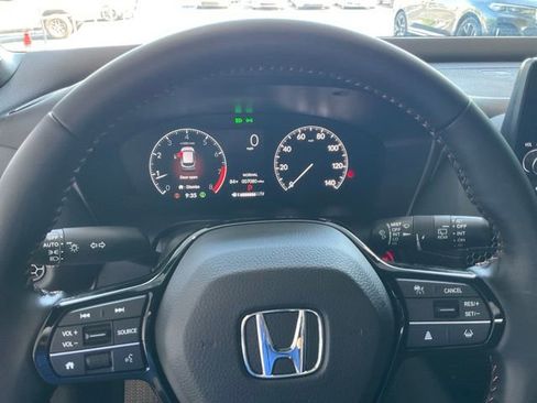 Certified 2025 Honda HR-V Sport image 7