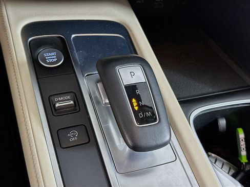 Used 2023 INFINITI QX60 Luxe w/ Vision Package FWD image 25