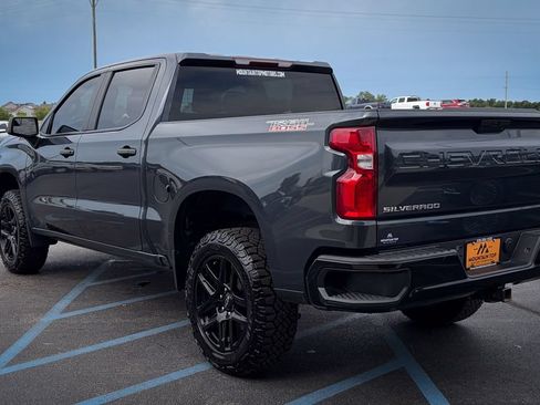 Used 2022 Chevrolet Silverado 1500 Custom Trail Boss w/ Safety Confidence Package AWD/4WD image 11