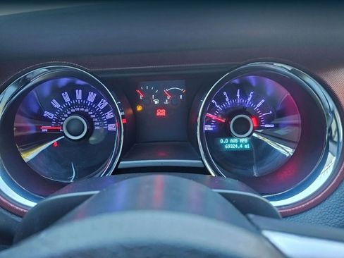 Used 2013 Ford Mustang Coupe image 30