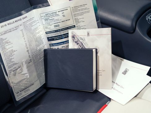 Used 2018 Rolls-Royce Dawn RWD image 44
