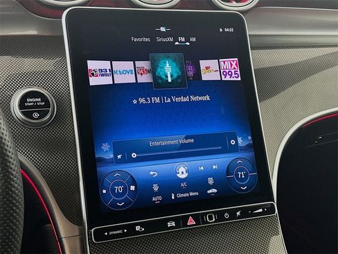 Used 2025 Mercedes-Benz GLC 300 4MATIC image 17