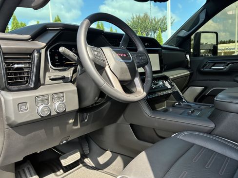 Used 2026 GMC Sierra 2500 AT4X AWD/4WD image 24