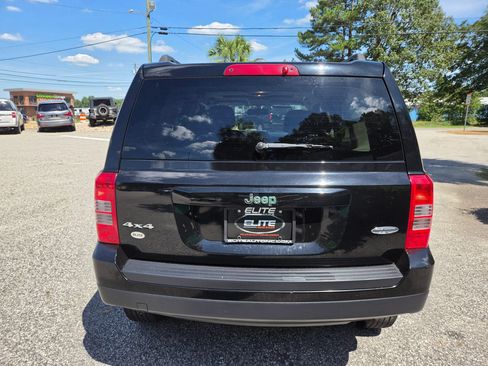 Used 2015 Jeep Patriot High Altitude AWD/4WD image 6