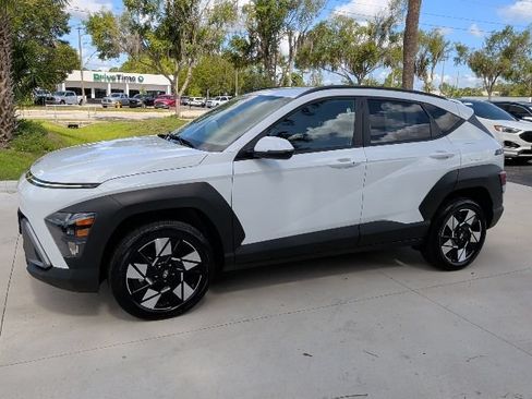 Certified 2024 Hyundai Kona SEL AWD/4WD image 8