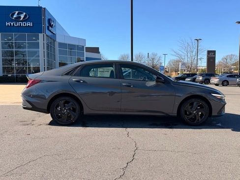 New 2026 Hyundai Elantra Sport FWD image 8