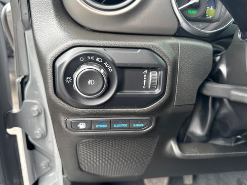 Used 2023 Jeep Wrangler Unlimited w/ Cold Weather Group AWD/4WD image 14