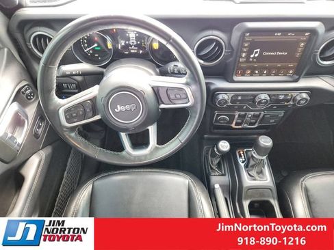 Used 2022 Jeep Wrangler Unlimited Sahara AWD/4WD image 26